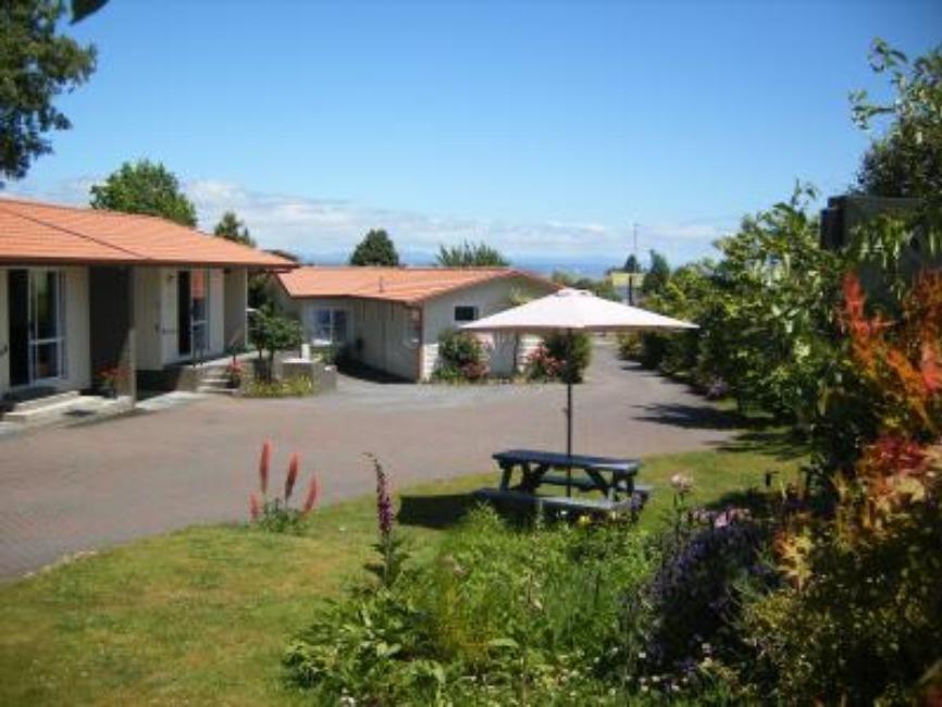 Dunrovin Motel Taupo Bagian luar foto